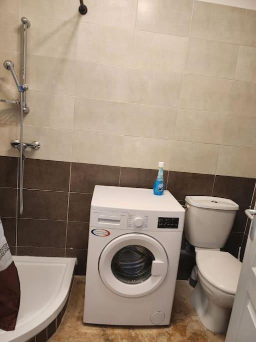 Appartement Sandonato Clermont-l'Herault Ngoại thất bức ảnh